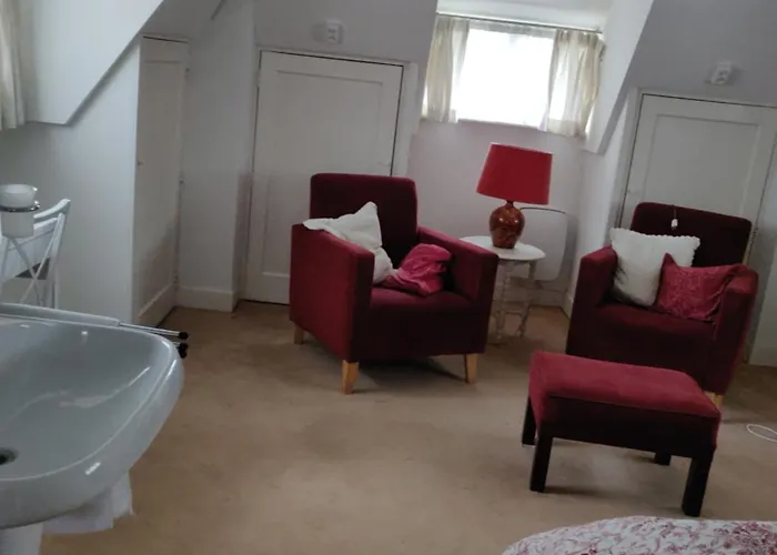 Διαμέρισμα Zit Slaapkamer Op De 2e Etage In Rietgedekte Met Gedeelde Douche En Keuken