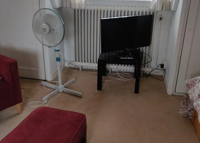 Apartamento Zit Slaapkamer Op De 2e Etage In Rietgedekte Met Gedeelde Douche En Keuken Wassenaar